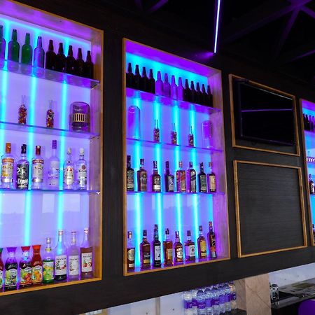 Uva Manish Hotel Kundapur Eksteriør billede