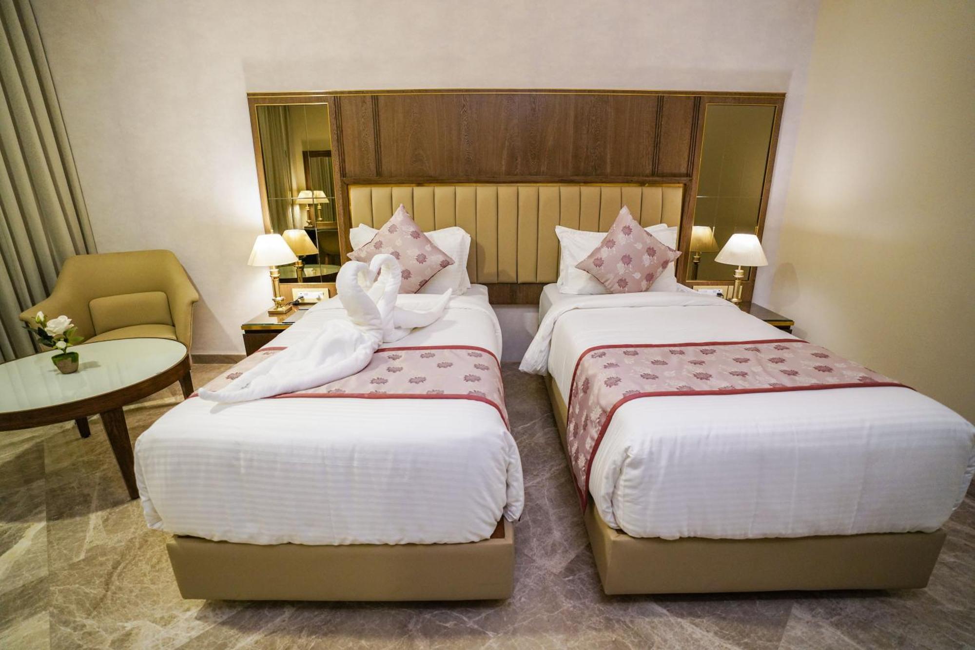 Uva Manish Hotel Kundapur Eksteriør billede