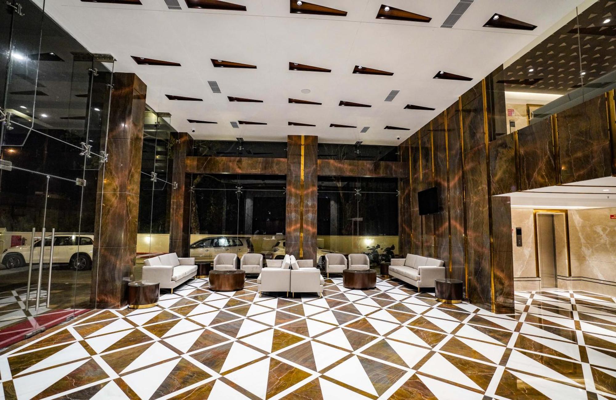 Uva Manish Hotel Kundapur Eksteriør billede