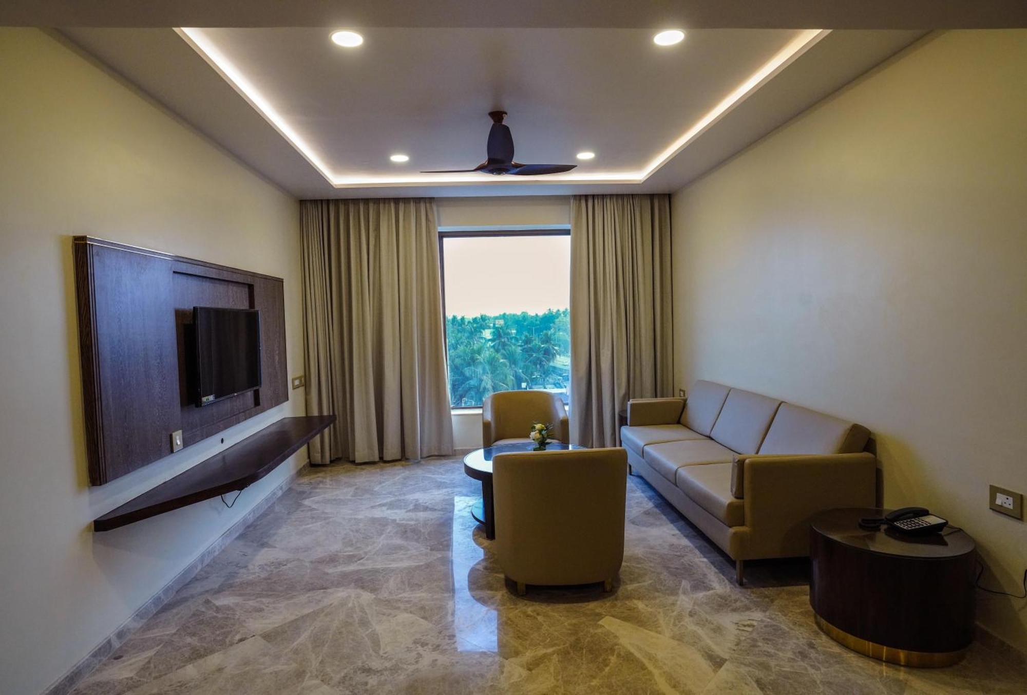 Uva Manish Hotel Kundapur Eksteriør billede