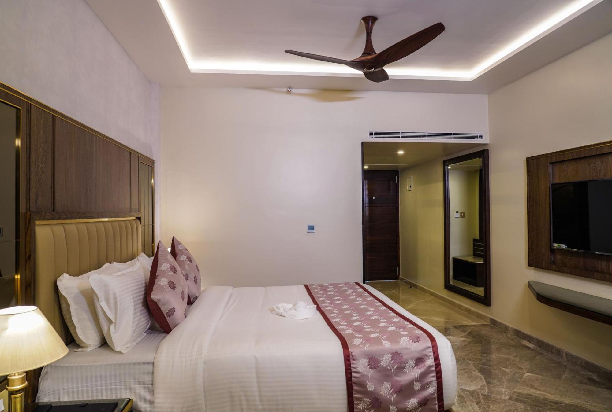 Uva Manish Hotel Kundapur Eksteriør billede